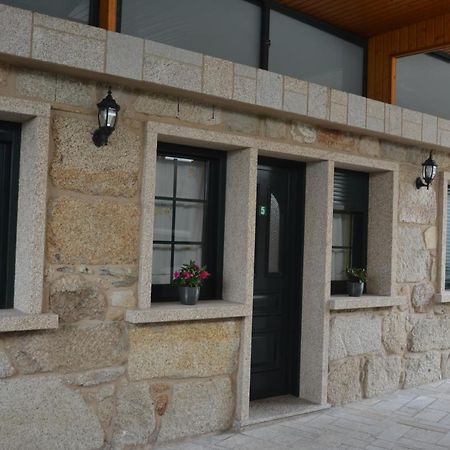 קמבדוס O Castro Apartamentos מראה חיצוני תמונה