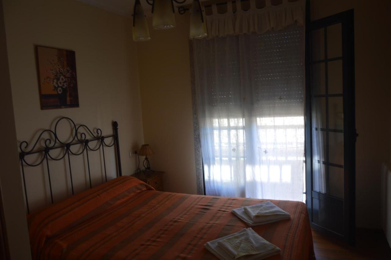קמבדוס O Castro Apartamentos מראה חיצוני תמונה